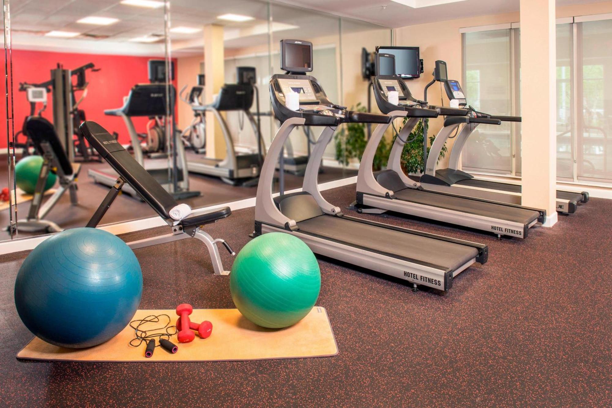 Towneplace Suites By Marriott Clinton At Joint Base Andrews Εξωτερικό φωτογραφία